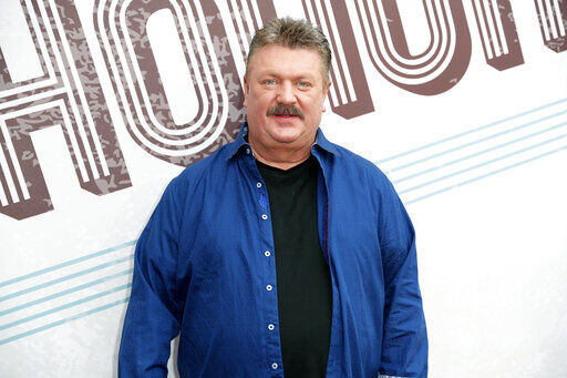 Joe Diffie Dies After Coronavirus Diagnosis