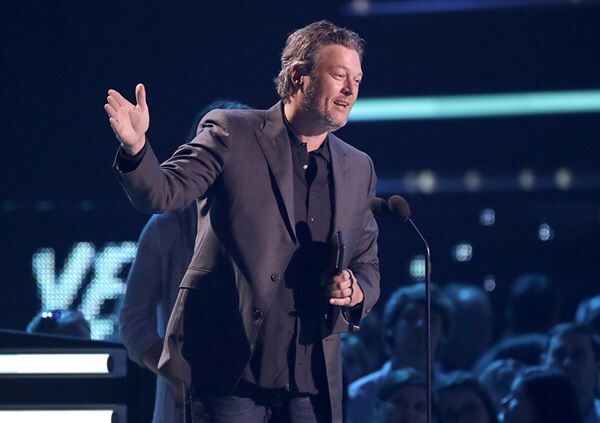 Blake Shelton Donates $150K To Oklahoma Food Bank