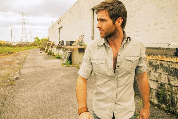 Canaan Smith Directs Video For His Track “Cabin In The Woods”