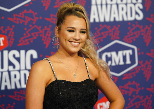 Lauren Alaina Talks New Single “Getting Over Him,” With Jon Pardi