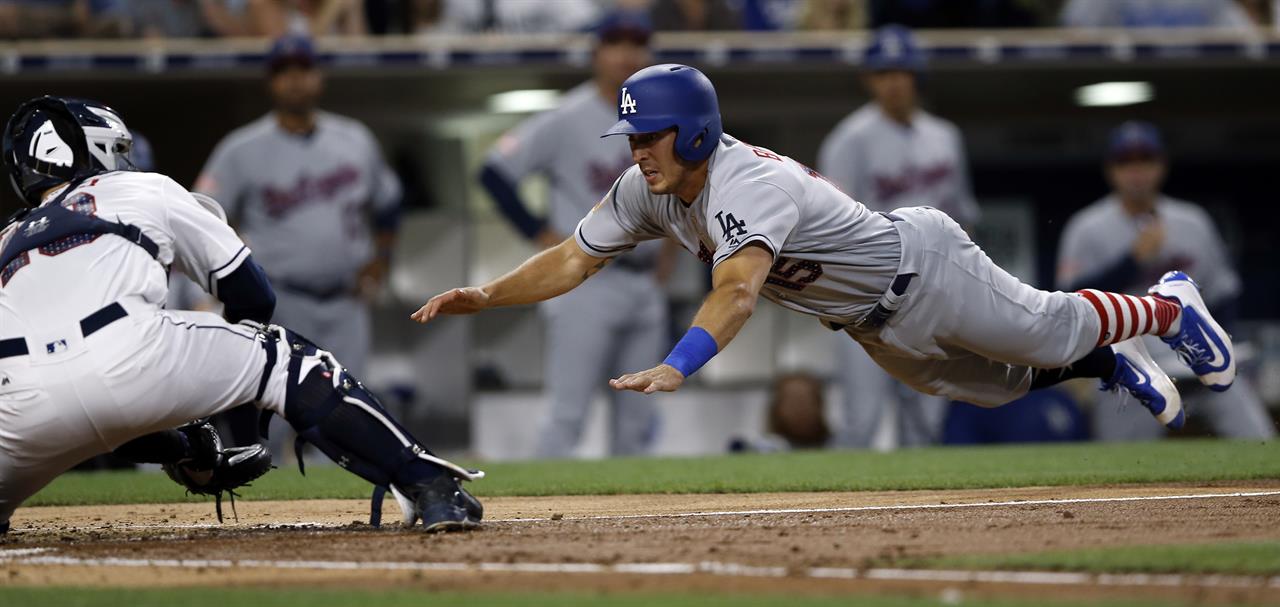 Taylor's grand slam highlights Dodgers' 8-0 win over