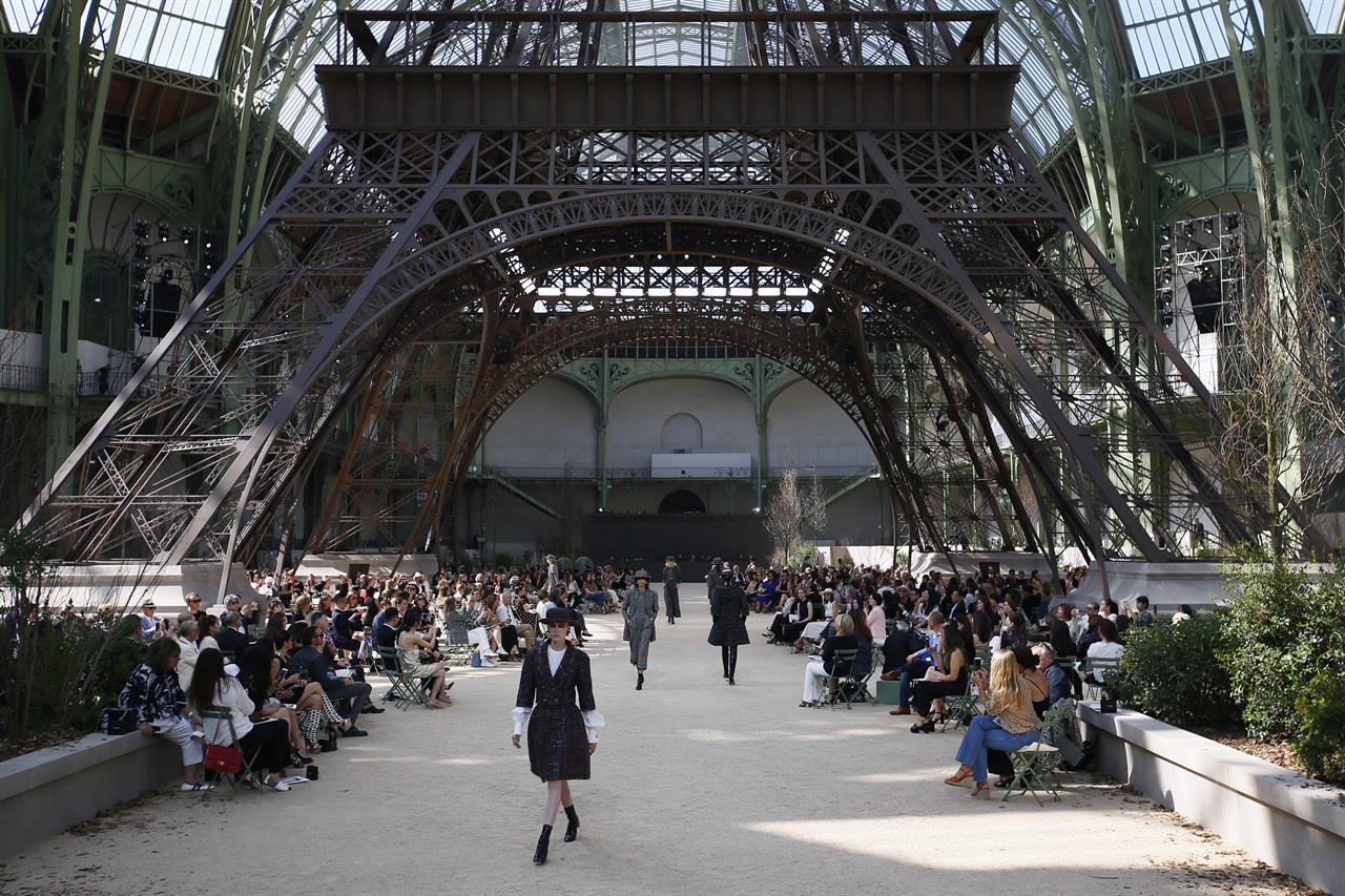 Резултат с изображение за lagerfeld paris chanel eiffel