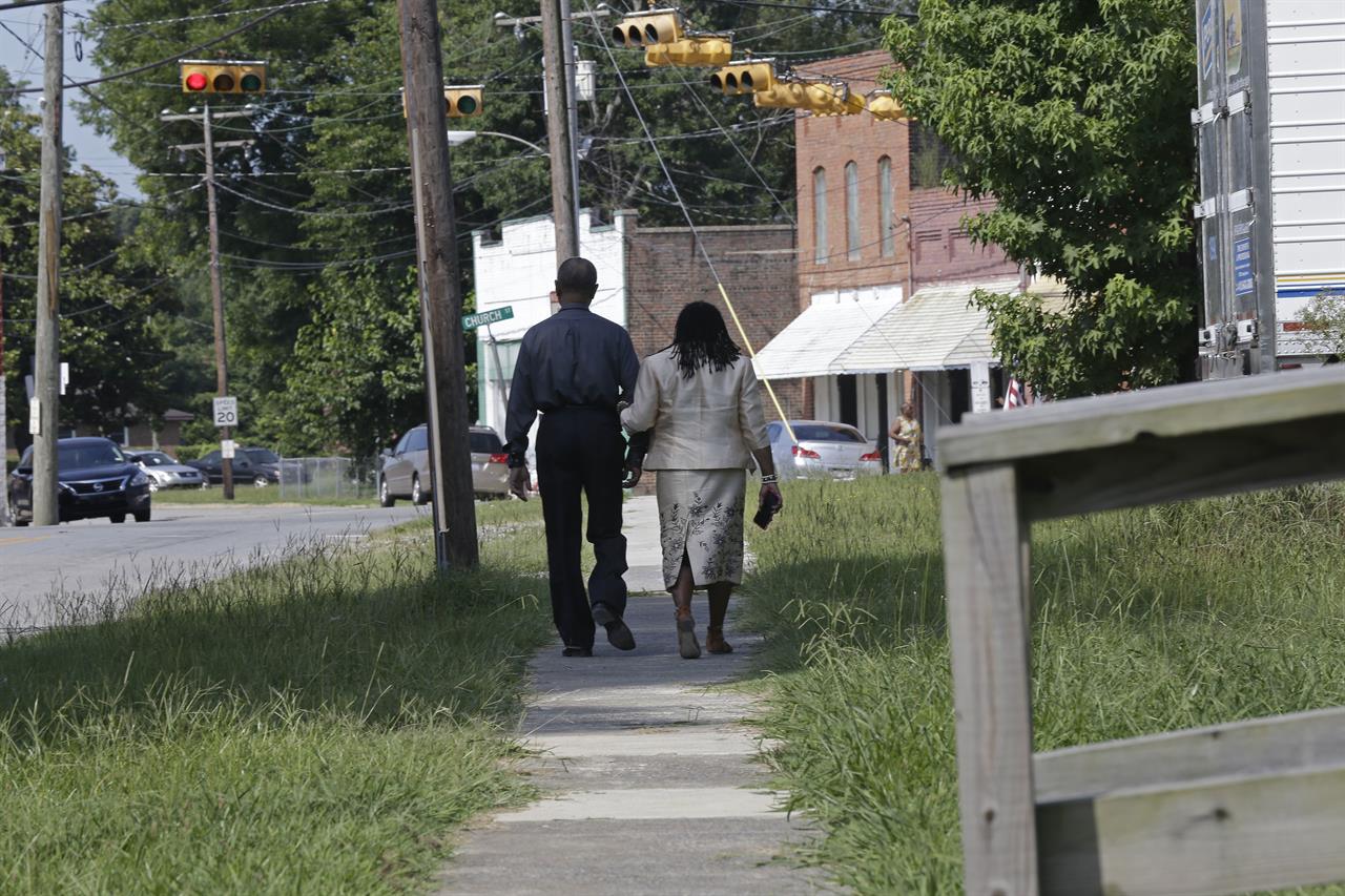 North Carolina town 'forgotten' as residents, jobs fall ...