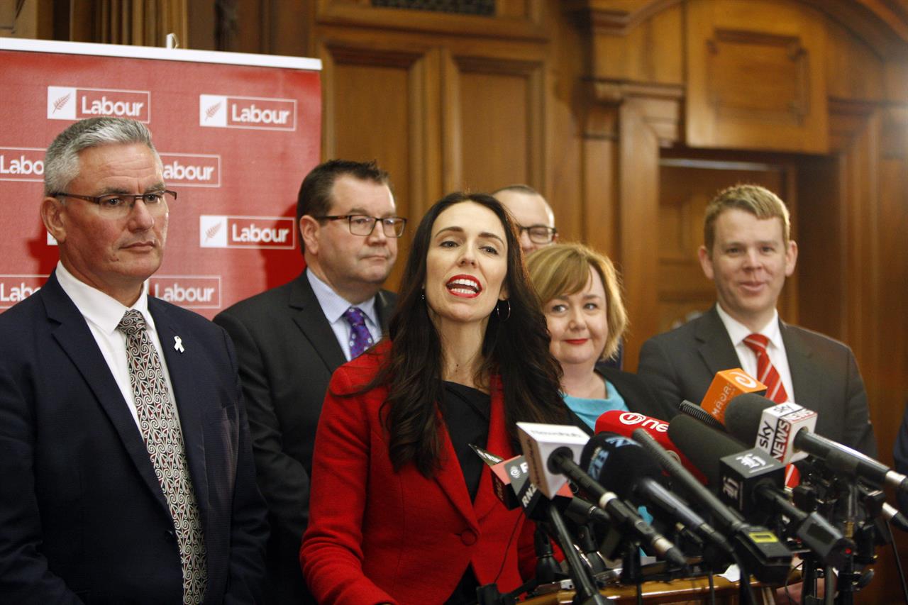 new-zealand-labour-party-leader-quits-7-weeks-from-election-am-1440