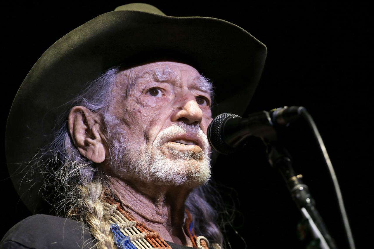 Willie Nelson Cuts Show Short Cites Utah S High Altitude Am