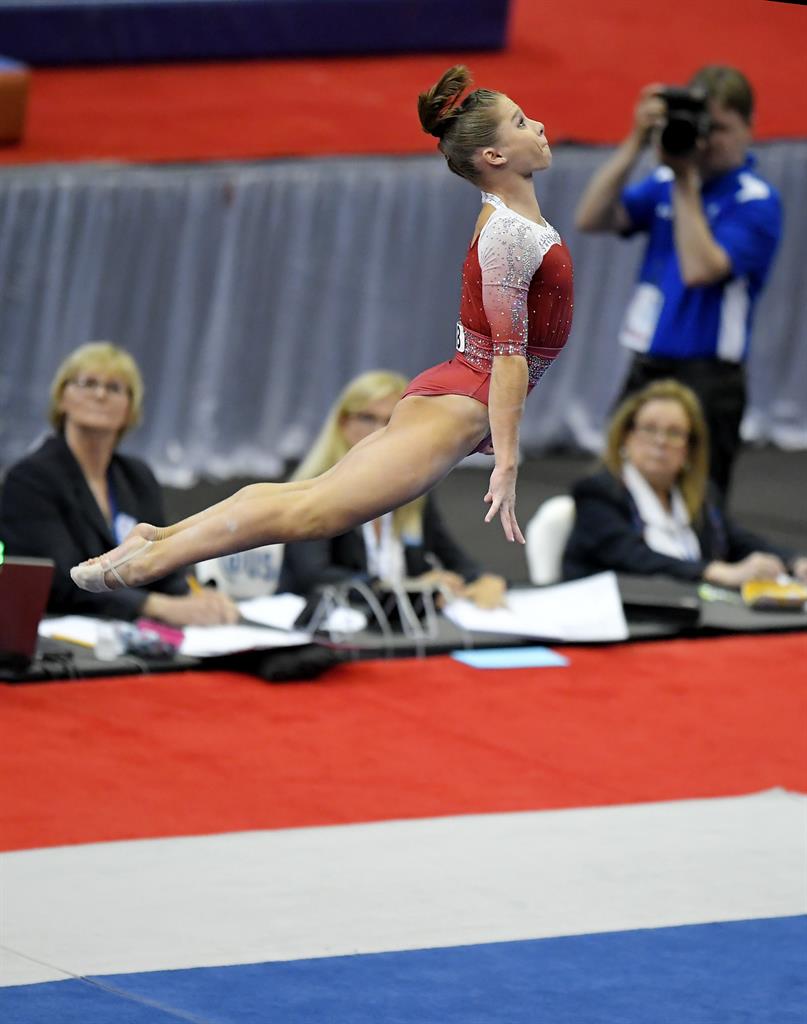 Ragan Smith Vaults To Lead At Us Gymnastics Championships Houston Tx