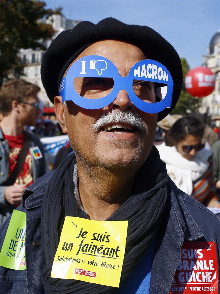 Thousands In France March To Protest Macrons Labor Law Am 1190 Wafs