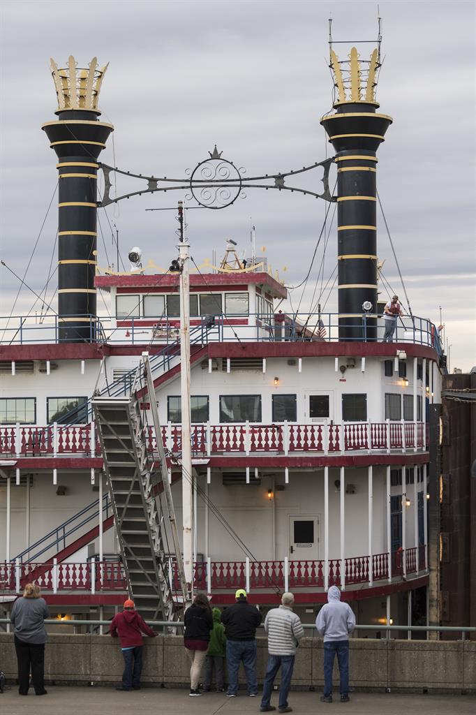 riverboat evansville