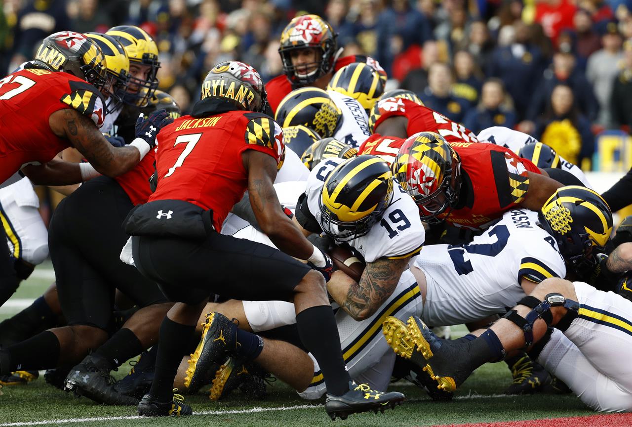 No 21 Michigan Dominates Maryland In 1st Half In 35 10 Win