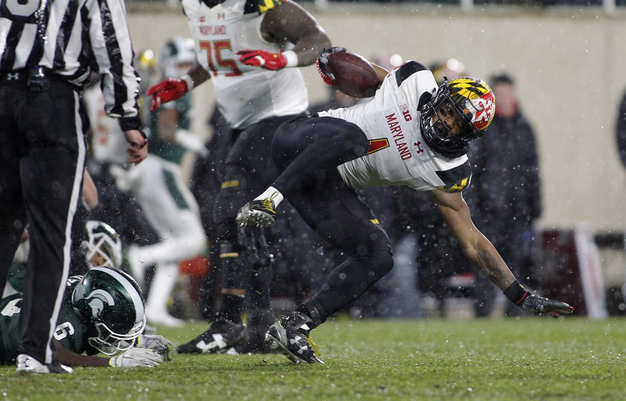 No 22 Michigan State Beats Maryland 17 7 In The Snow Am