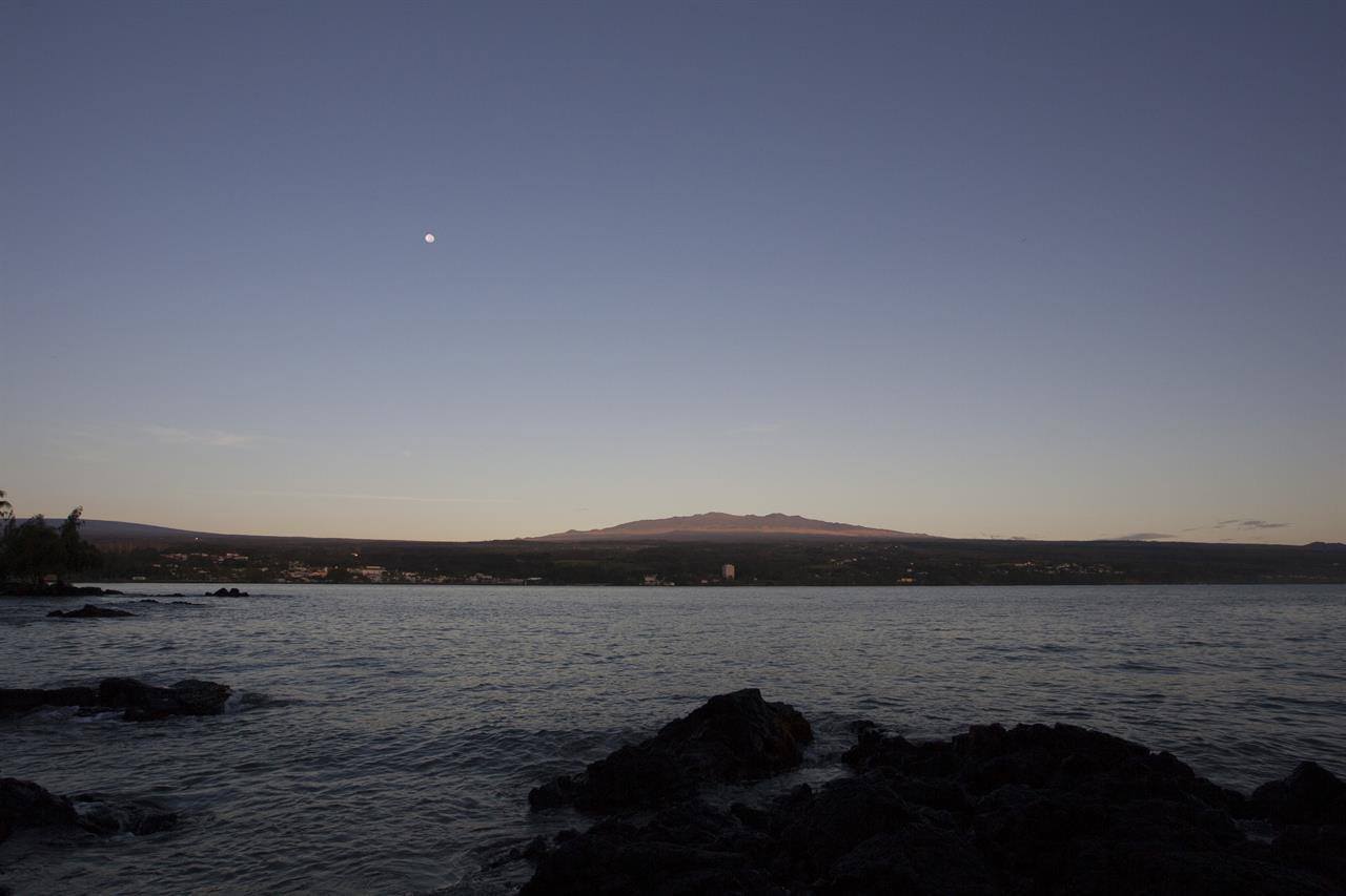 Salem half off deals hawaii