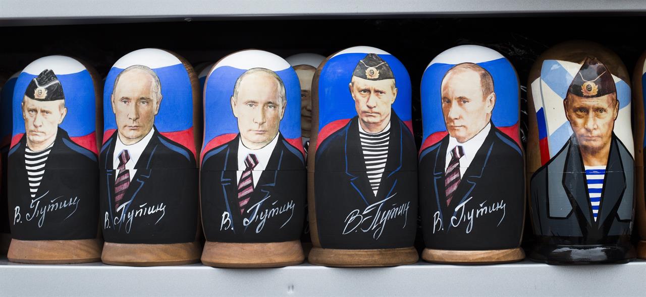 putin nesting dolls