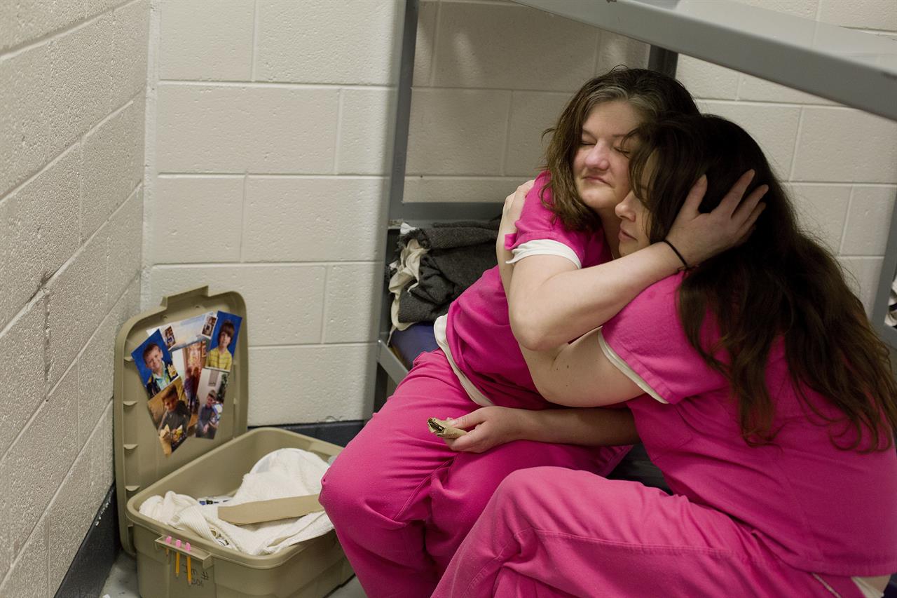 Portrait Of Despair Opioids Land More Women Behind Bars Am 1070 The Answer Houston Tx