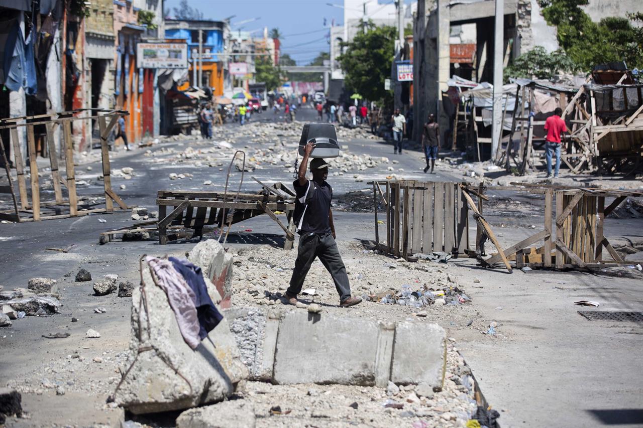 More protests in Haiti as unrest continues over fuel prices | Money 105 ...