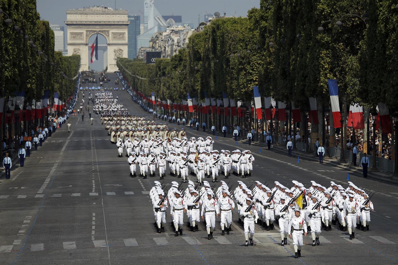 French Military Parades For Bastille Day Gets Budget Boost Seattle Wa