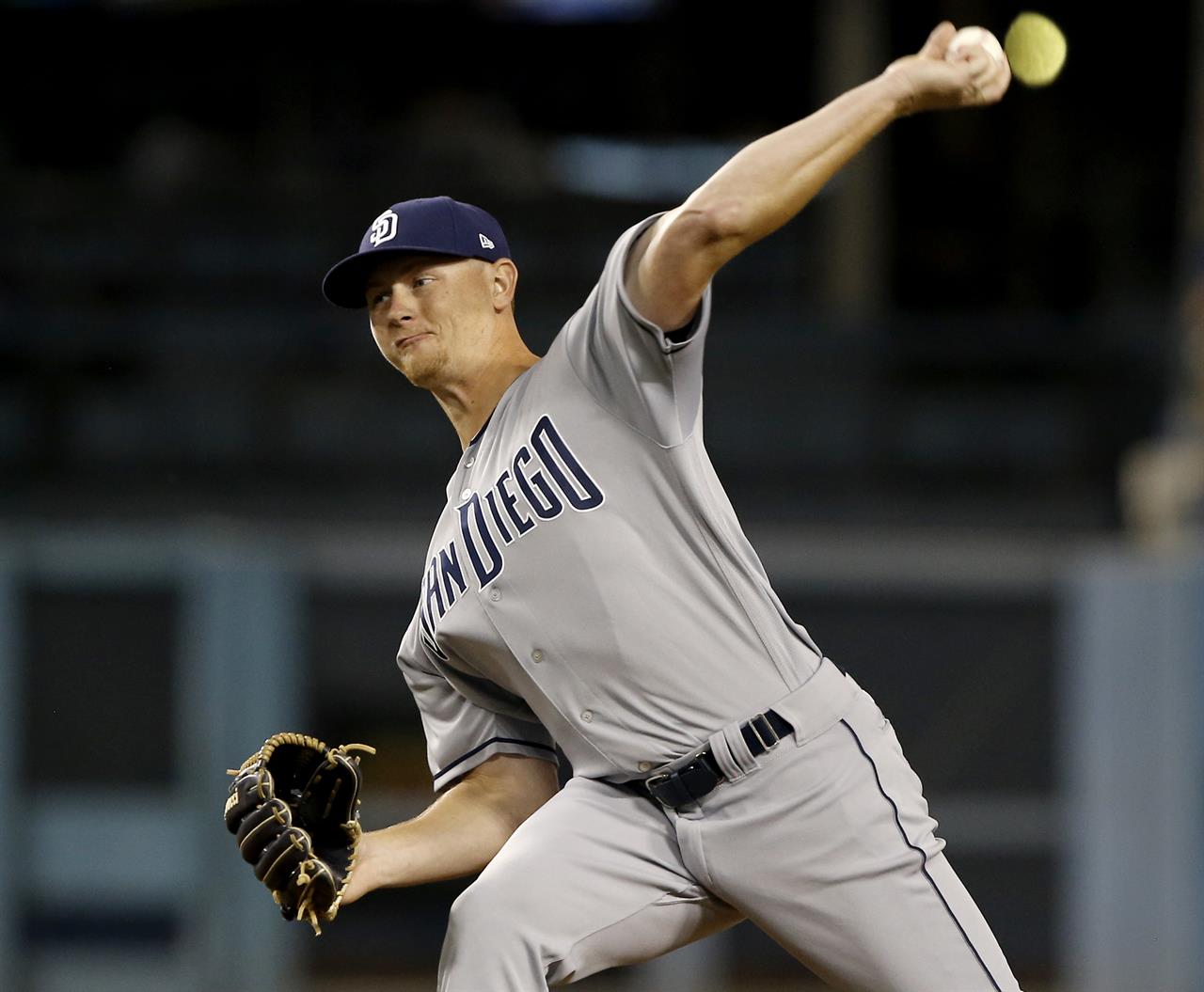 Last-place Padres beat NL West-leading Dodgers 5-3 | AM