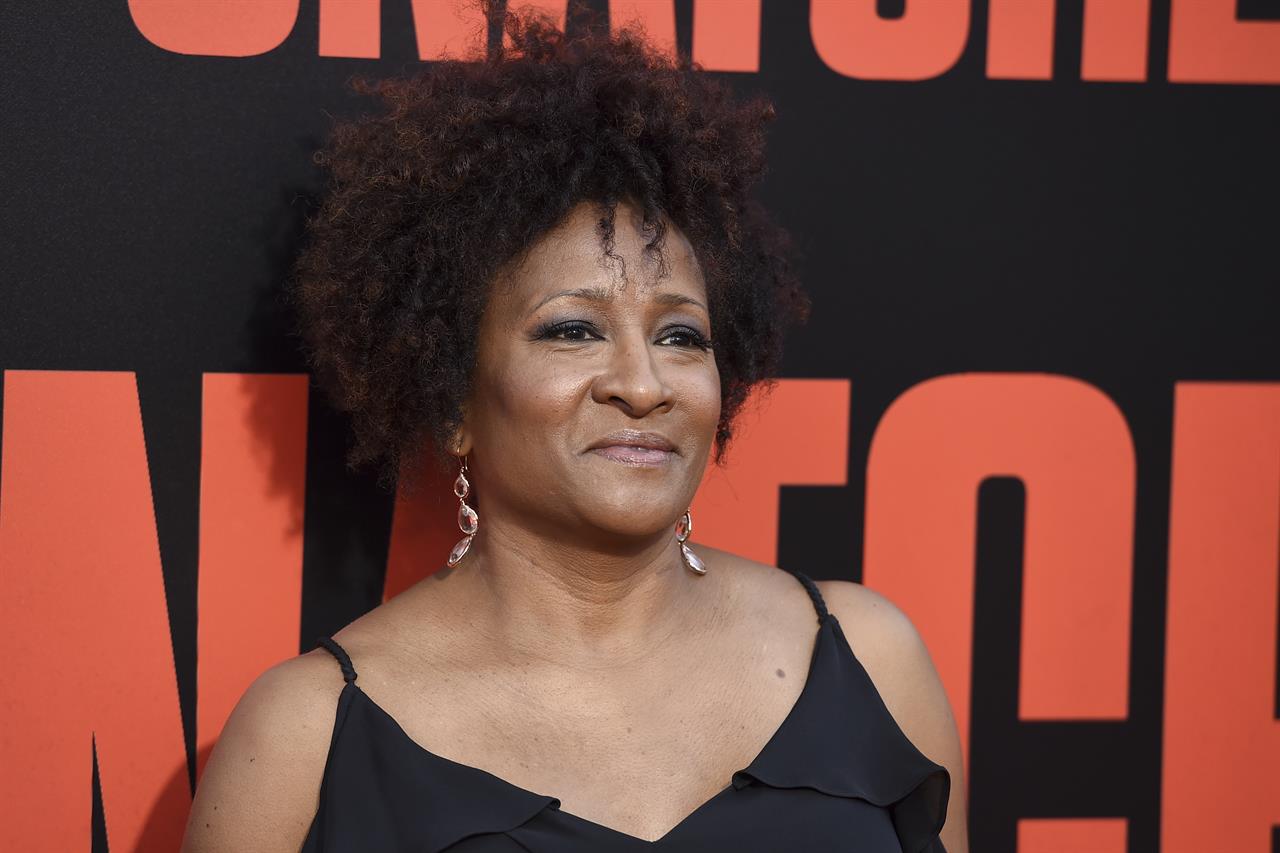 Wanda Sykes Jokes About Trump Lead To Heckling Walkouts 98 9