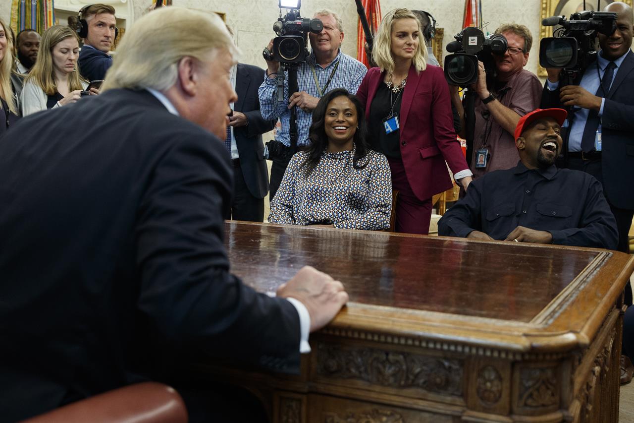 Kanye West, in &#39;MAGA&#39; hat, delivers surreal Oval Office show | AM 1190 WAFS - Atlanta, GA