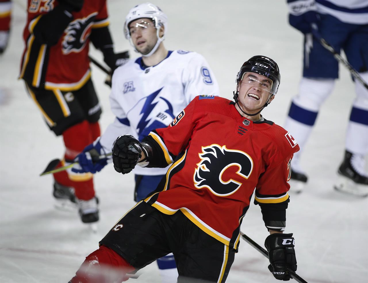 lightning strike with 5 unanswered goals zap flames 7 4 the