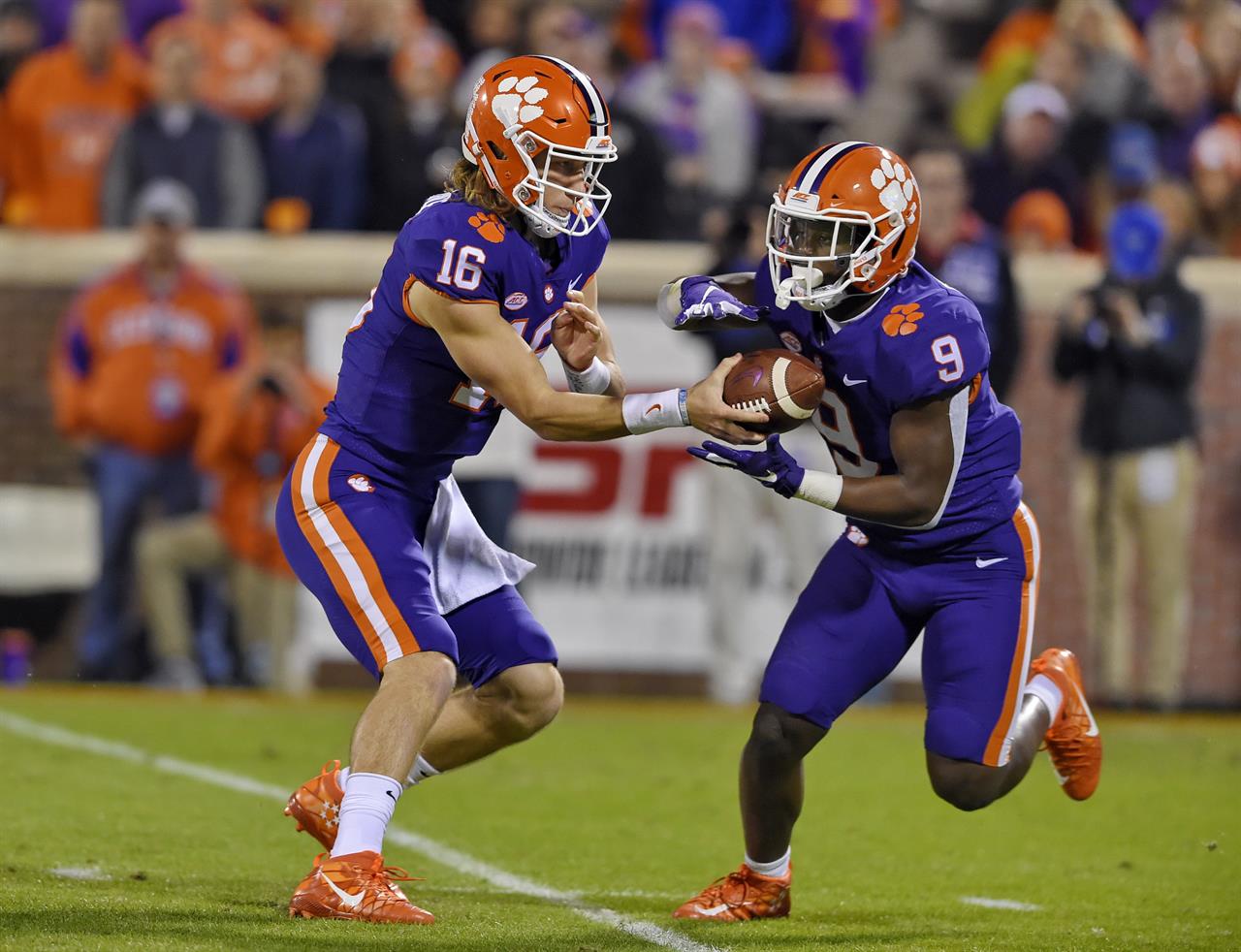 Qb Lawrence Rb Etienne Anchor Clemsons High Octane Offense