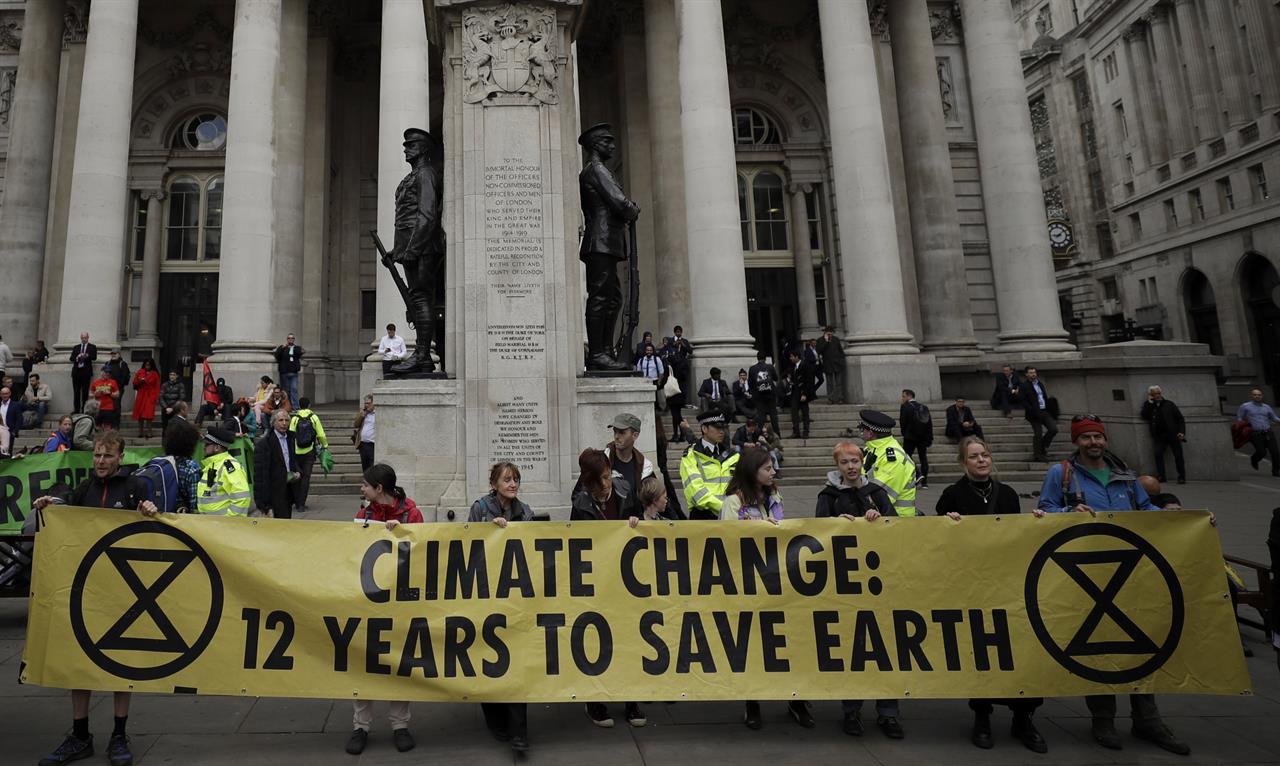Extinction Rebellion Postpones Heathrow Drone Protest Plan Am