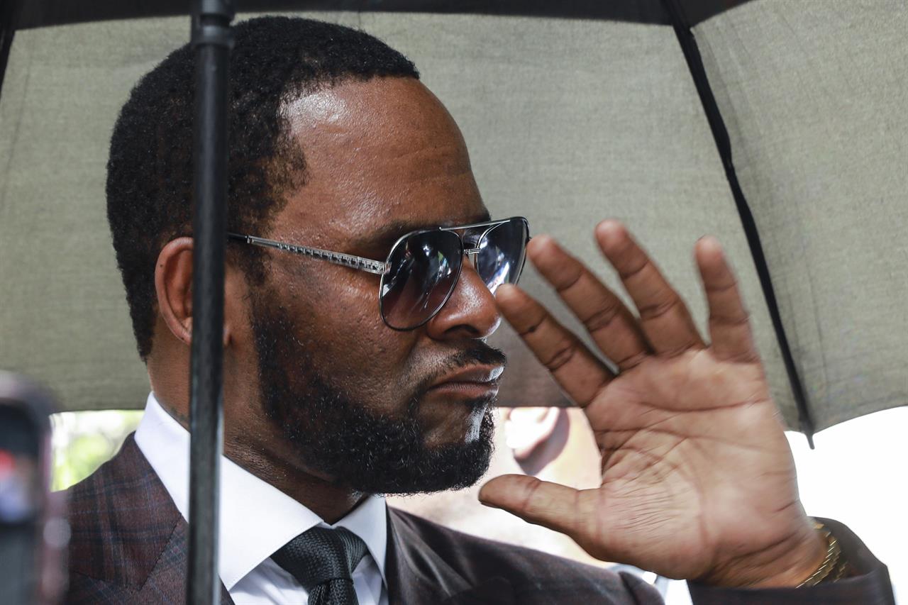 R. Kelly wants ex-wife to stop talking about him publicly ...