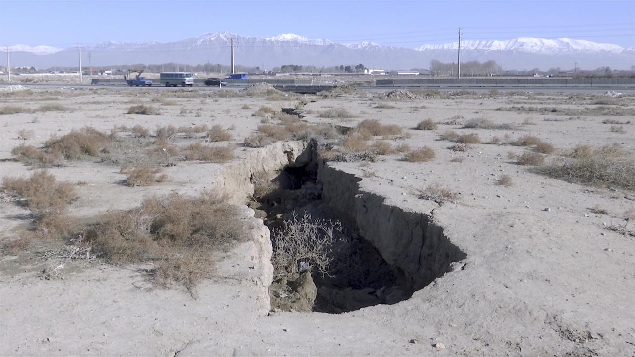 In Iran Parched Lands Hollowed By Water Pumping Now Sinking