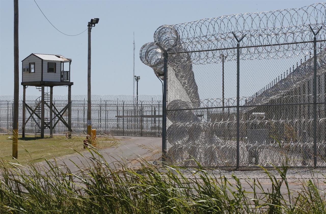 razor wire houston