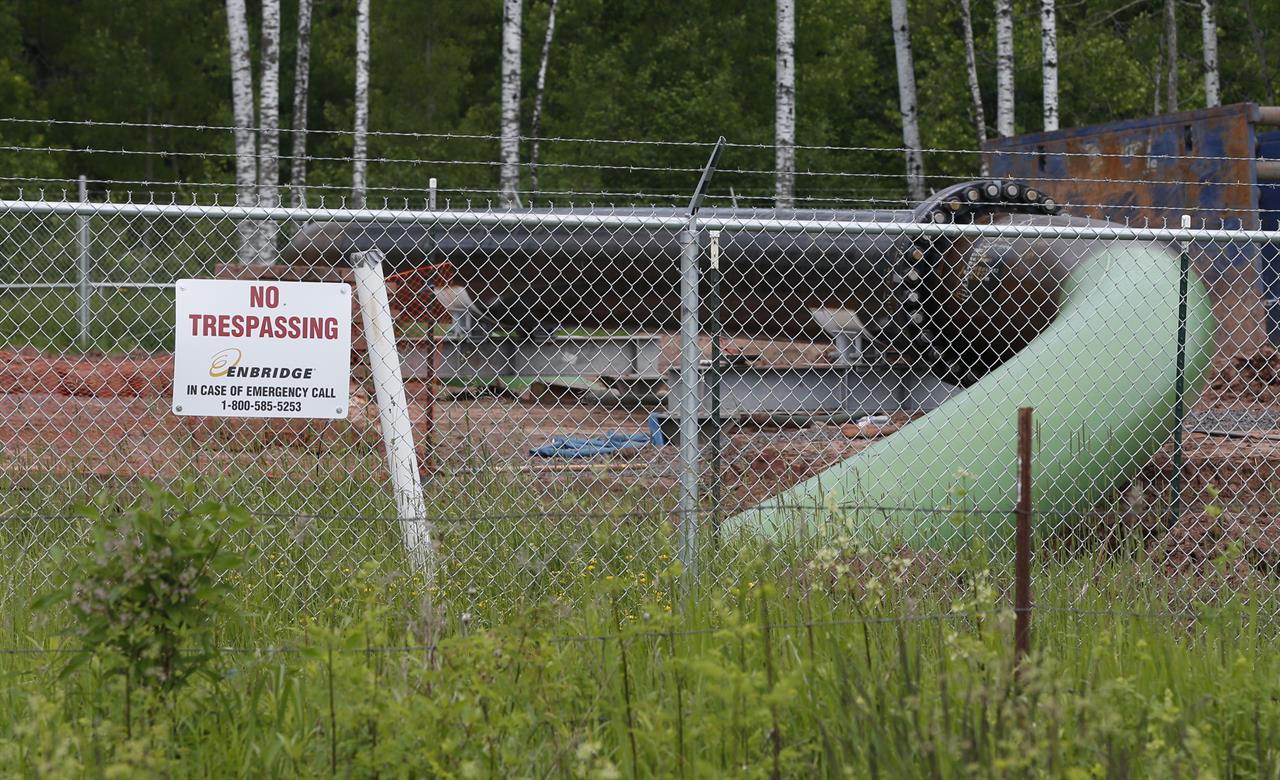 Minnesota Governor Sides With Environmentalists On