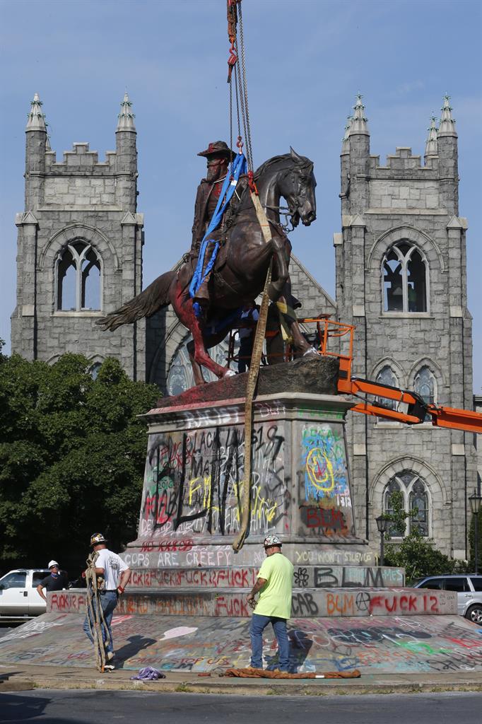Richmond removes statue of Confederate Gen. J.E.B. Stuart AM 970 The