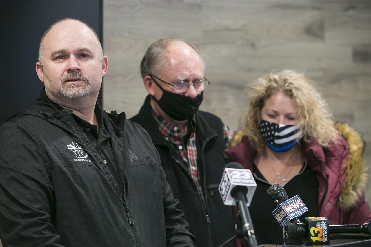 Family of suspect in Illinois shooting expresses condolences - Vimarsana News