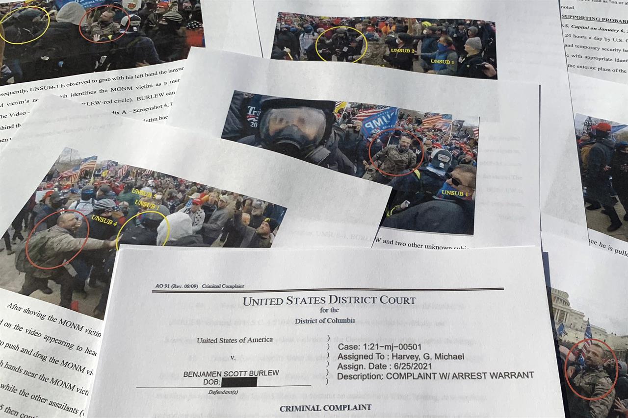 Oklahoma man charged in assault on AP photographer on Jan. 6 - Vimarsana News