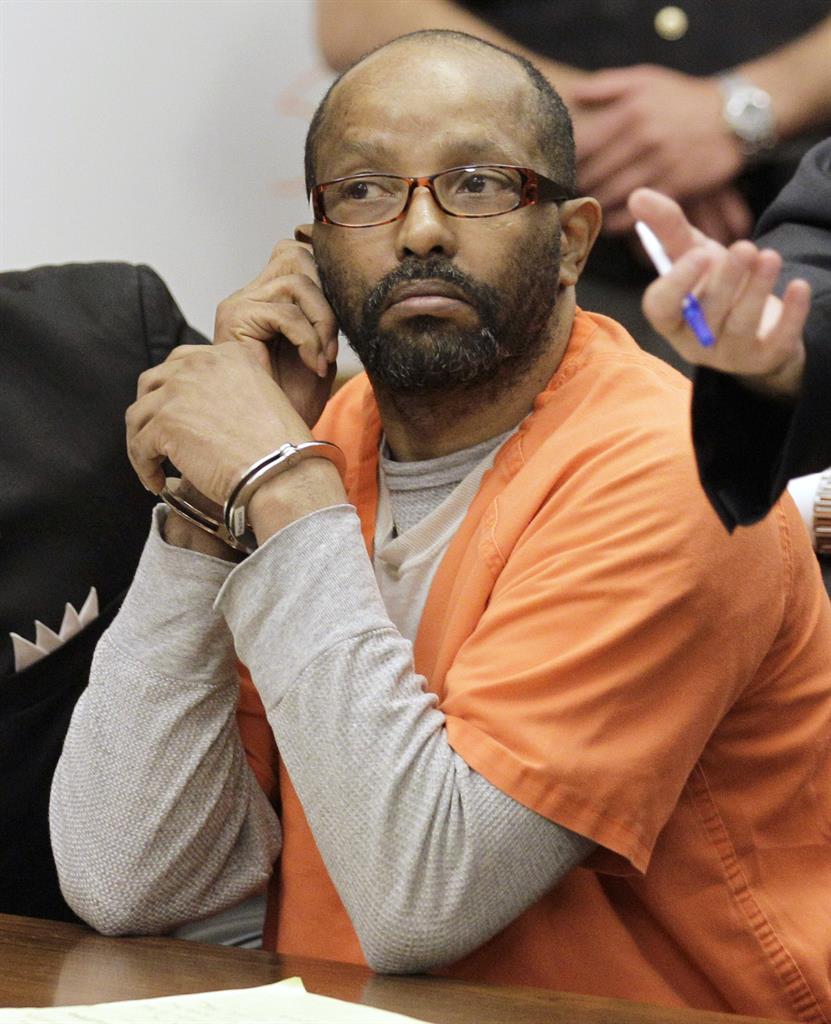 Anthony Sowell, Ohio man who killed 11 women, dies in prison AM 560